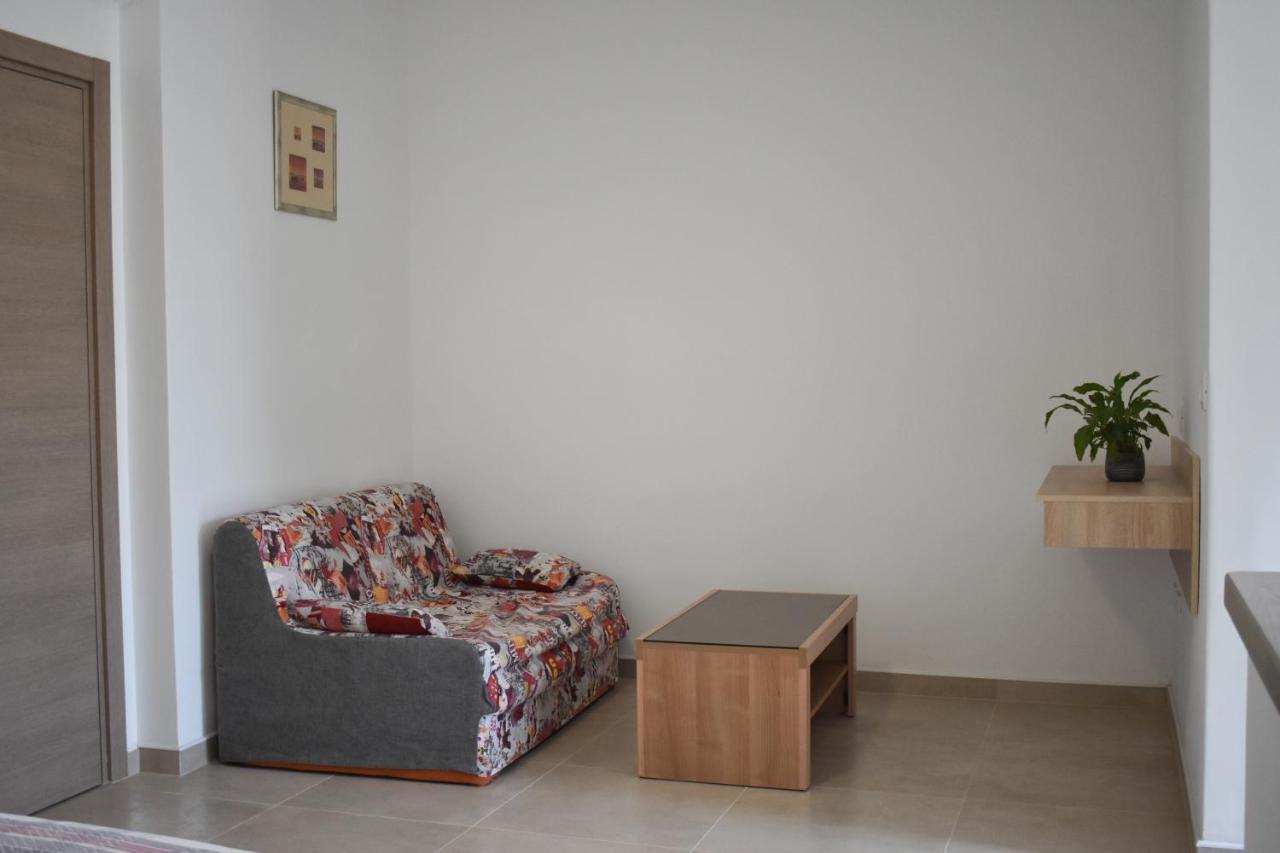 Relax & Enjoy - Marcana Apartments エクステリア 写真